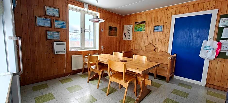 Abisko net Hostel & Huskies