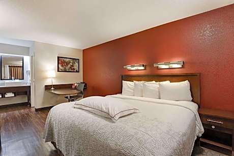 1 King Bed Superior Room Non-Smoking