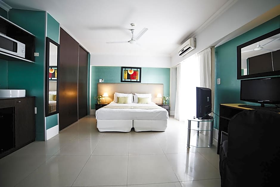 Ker Urquiza Hotel & Suites