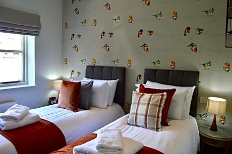 Double or Twin Room with Private Bathroom