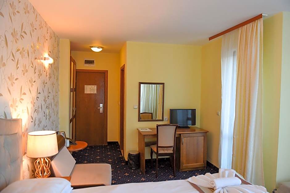 Family Hotel Lazur
