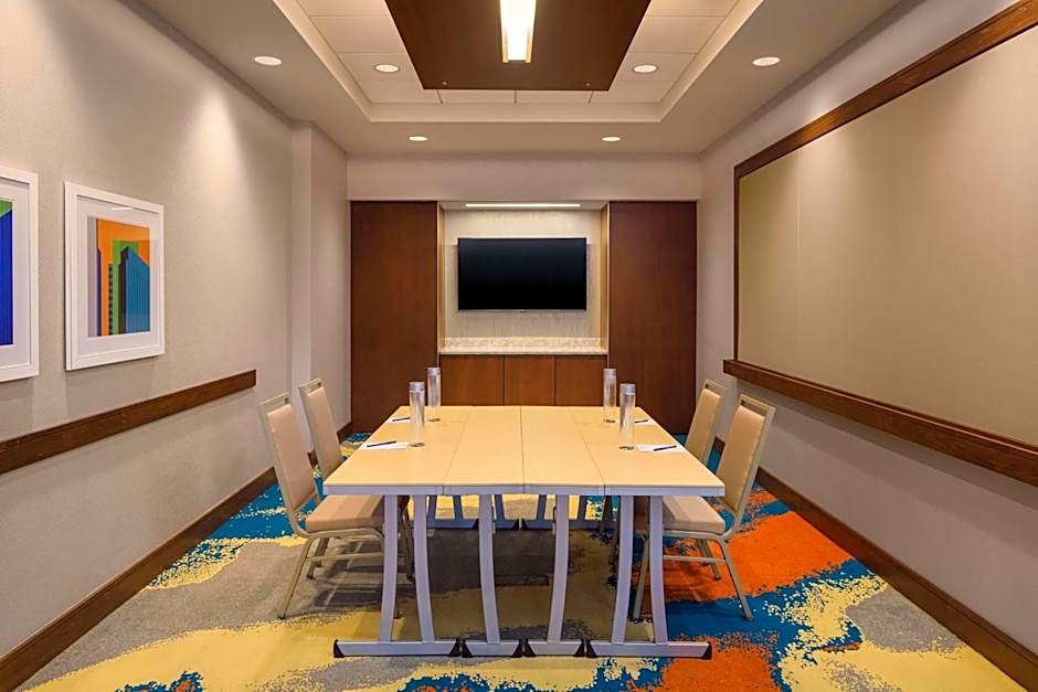 DoubleTree By Hilton Hotel Pittsburgh - Cranberry
