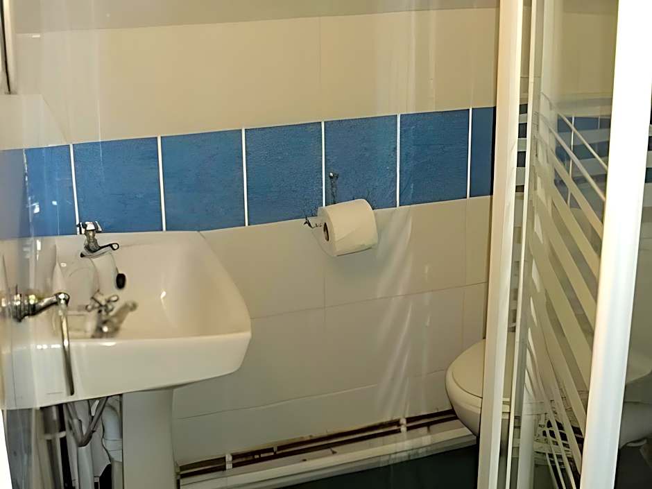 Three Horseshoes Inn