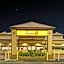 Super 8 by Wyndham Suwanee