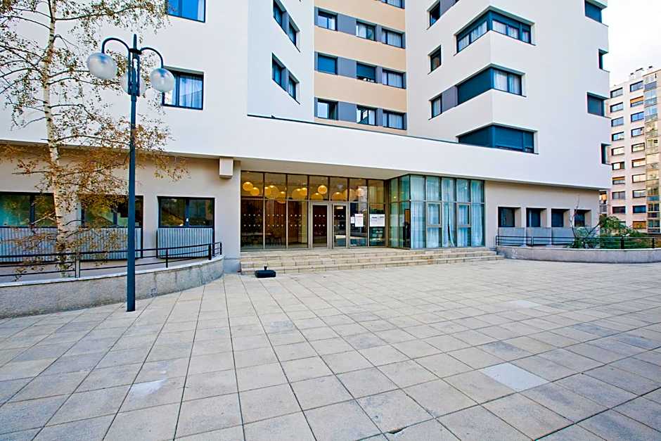 Sejours & Affaires Paris-Davout