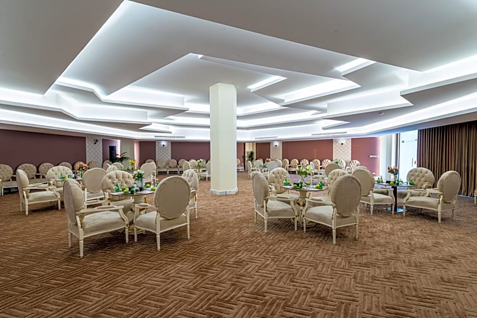 HDB Al Khobar Resort & Spa