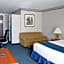 Travelodge by Wyndham Milwaukee