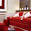 Country Club Hotel & Suites