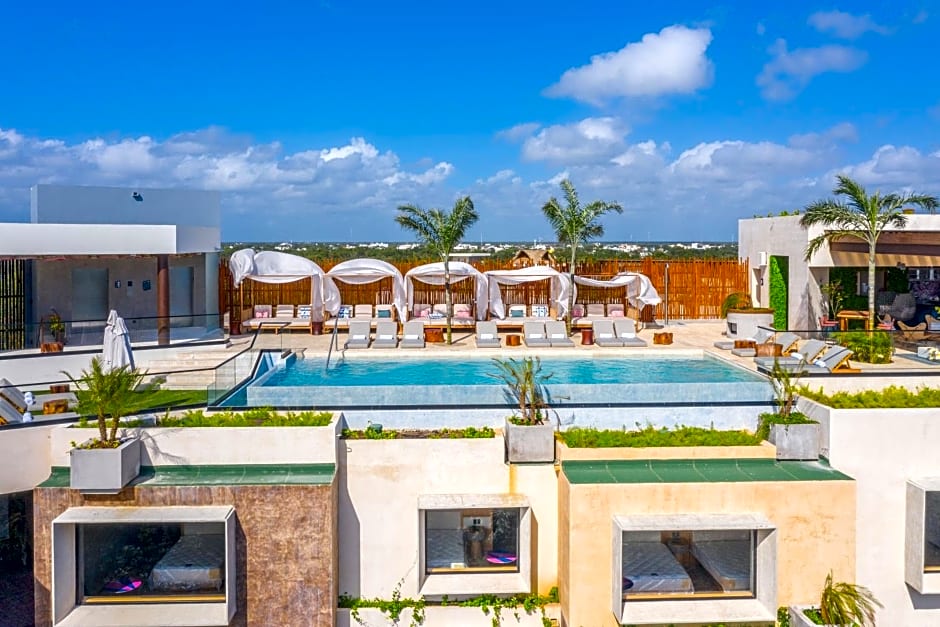 Aloft Tulum