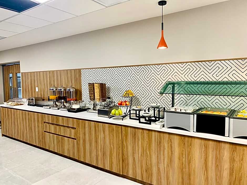 Holiday Inn Express Guadalajara Vallarta Poniente By IHG