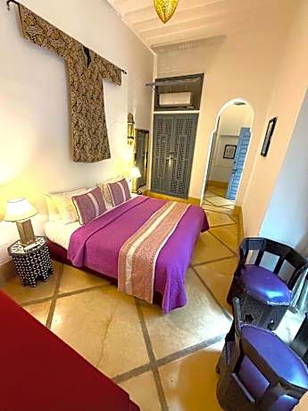 Large Deluxe Double or Twin Room