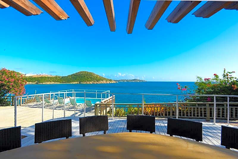 Lindbergh Bay Hotel and Villas