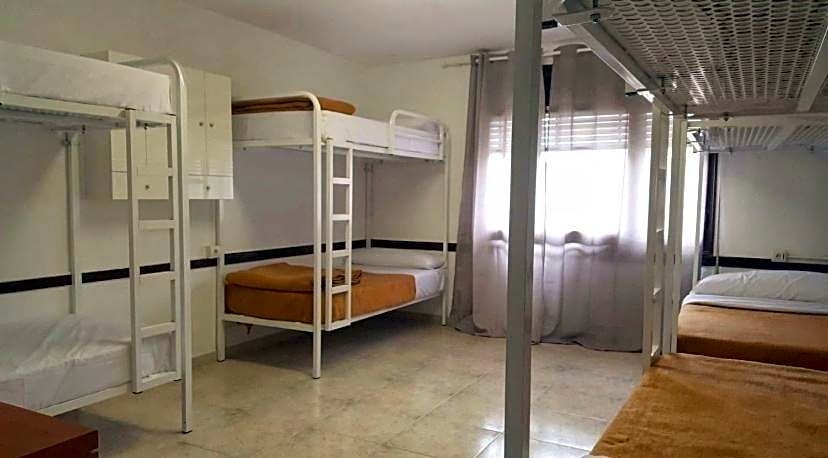 Hostel Penedes