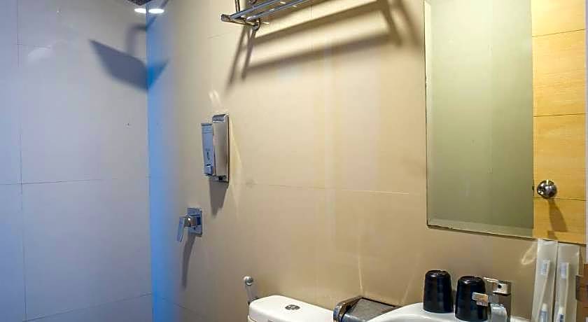 Triizz Hotel Semarang