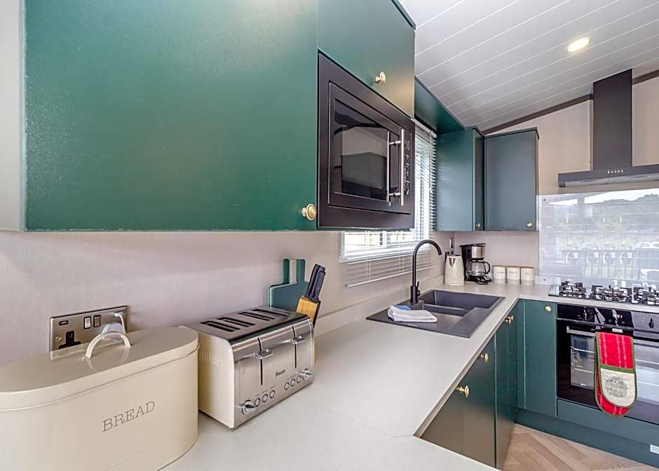 Ladera Retreat Lodges