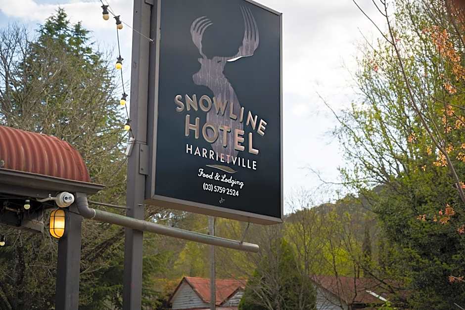 The Harrietville Snowline Hotel