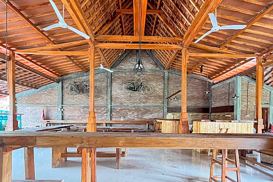 RedDoorz Syariah near RS Bhayangkara Nganjuk