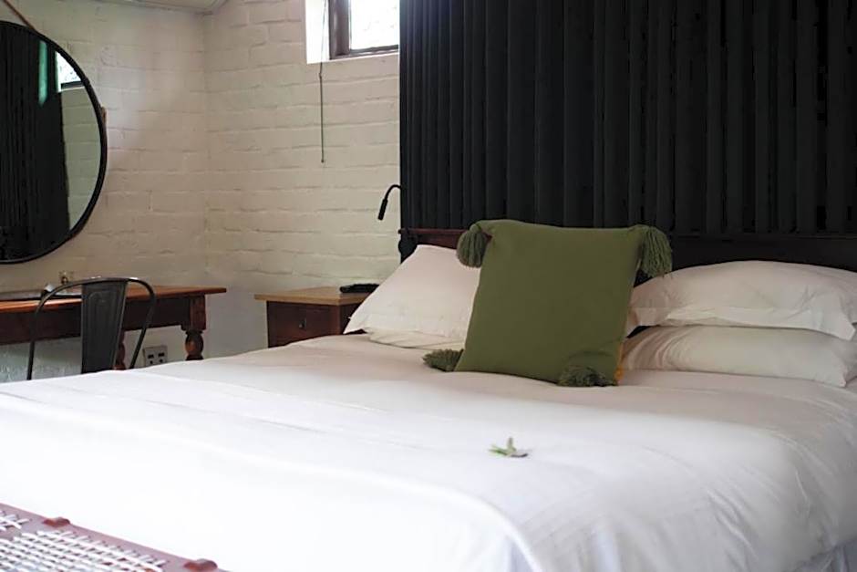 Liedjiesbos Urban Olive Farm