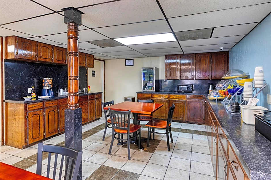 Executive Inn & Suites