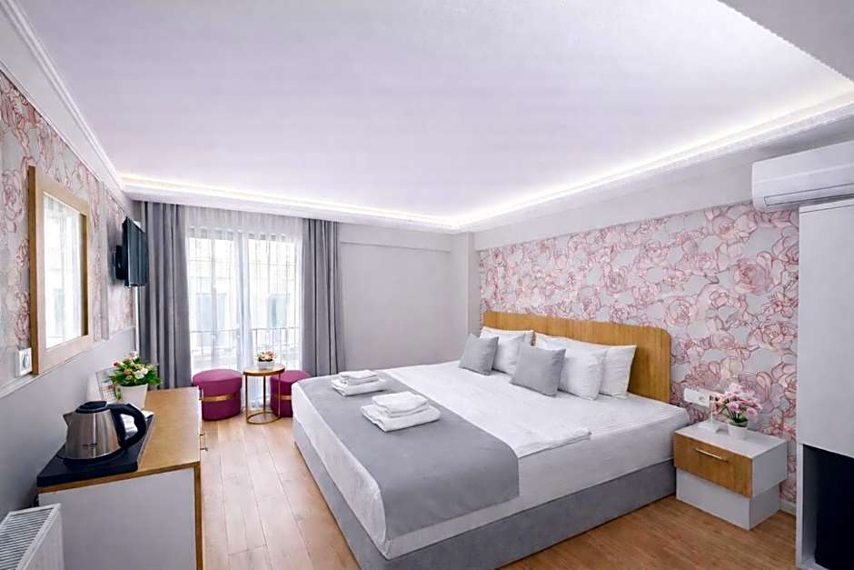 Ria Suites Boutique Hotel