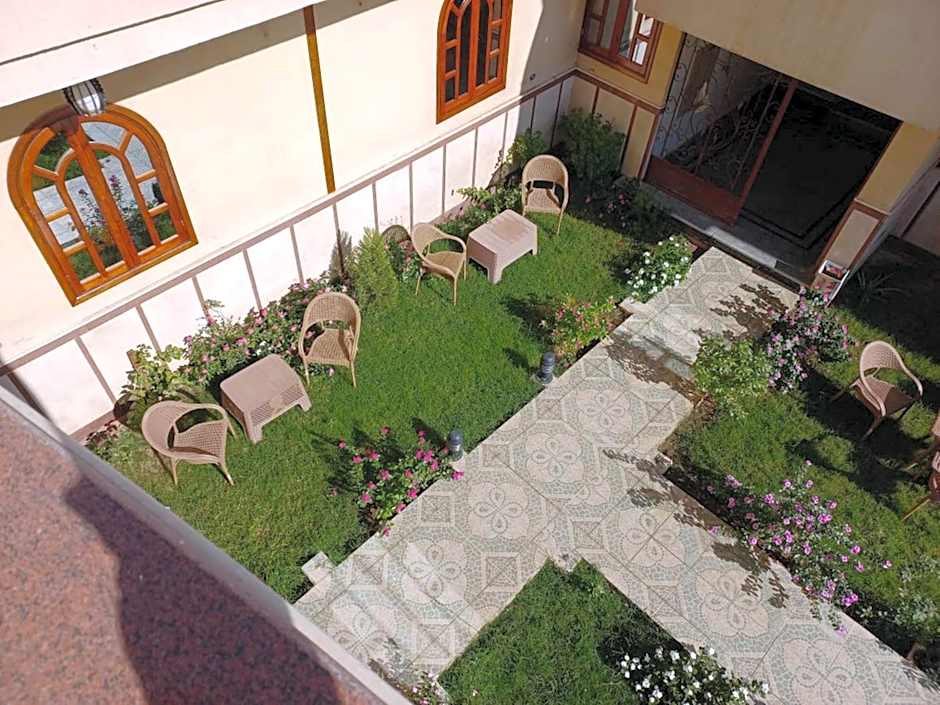 Mikhaila Guest House