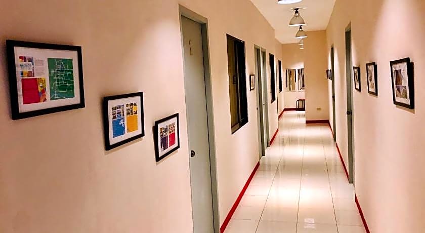 Hometown Hotel Bacolod