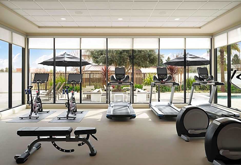 Hotel Centro Sonoma Wine Country, Tapestry Collection Hilton