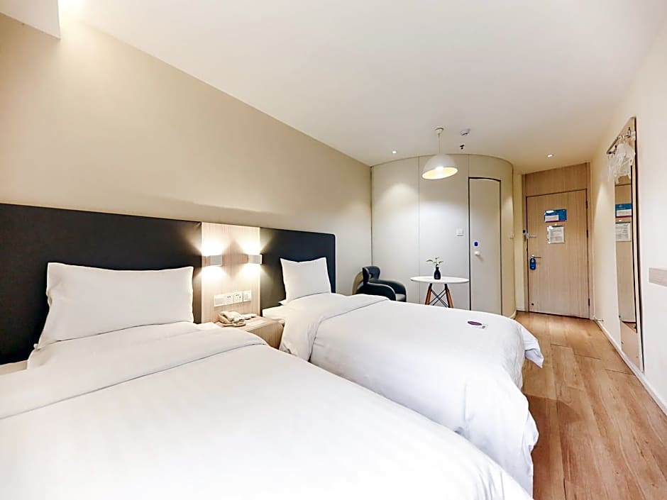 Hanting Express Chengdu Lingshiguan Road – Chengdu, IL