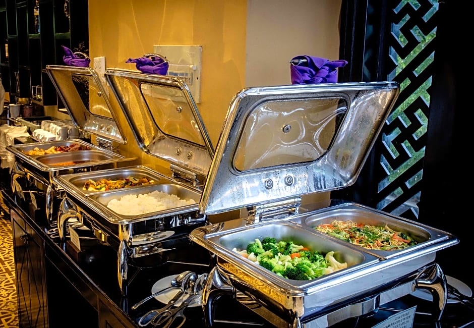 Royal Riverside Hoi An Hotel