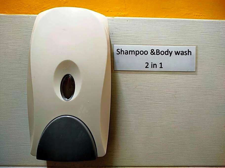 1 MINUTES TO TOWER SENTRAL INTAN HOMESTAY 6 ROOMS