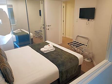 Two-Bedroom Apartment with Two Bathrooms