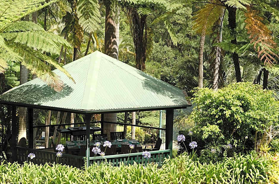 Montville Mountain Inn Resort