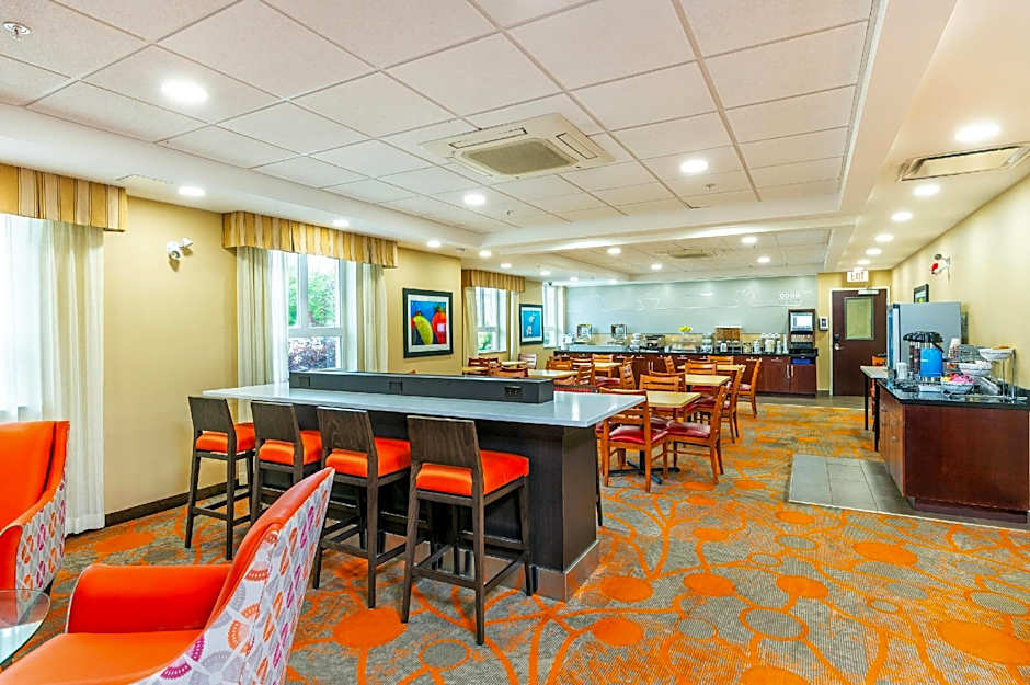 Comfort Inn & Suites