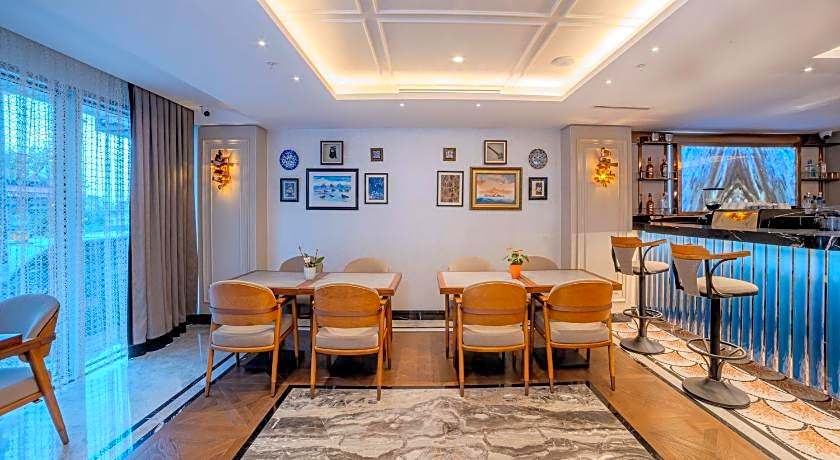 Grand Hilarium Hotel