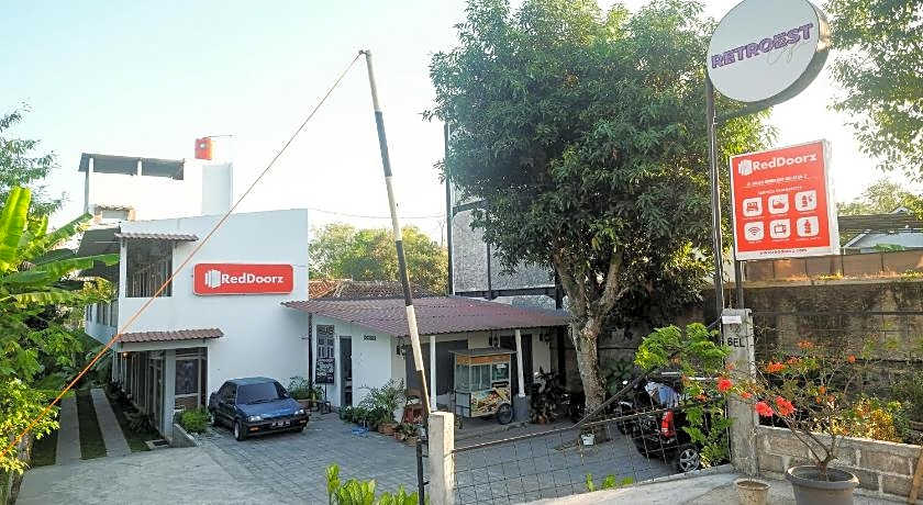 RedDoorz @ Jalan Ringroad Selatan 2