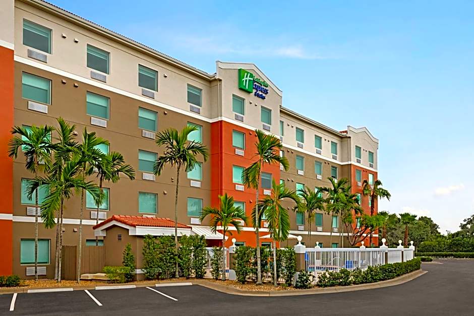 Holiday Inn Express Hotel & Suites Pembroke Pines Sheridan Street By IHG