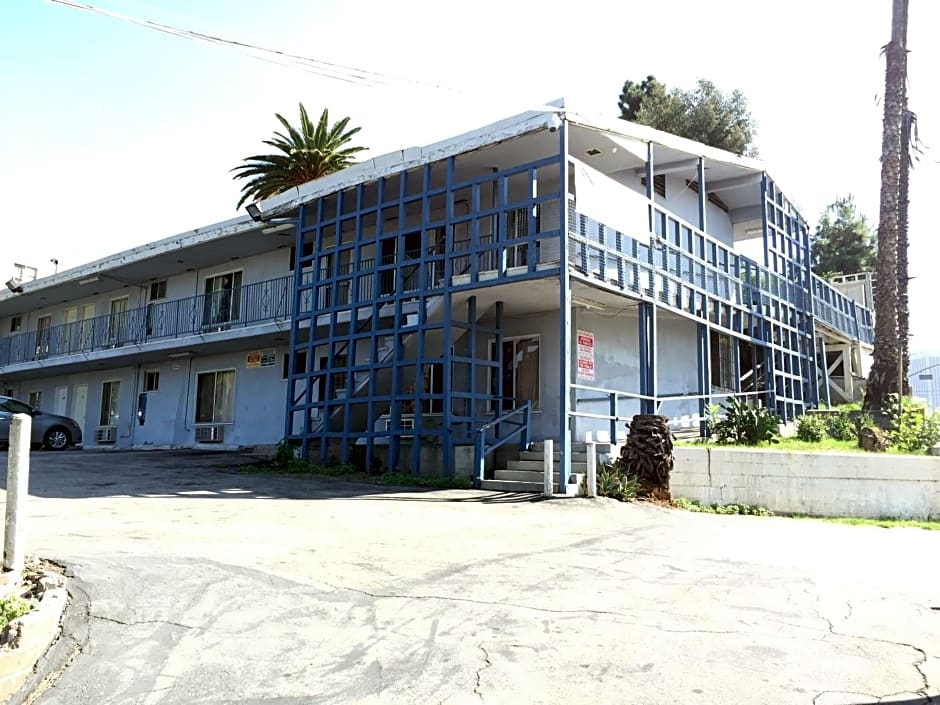 Holiday Lodge