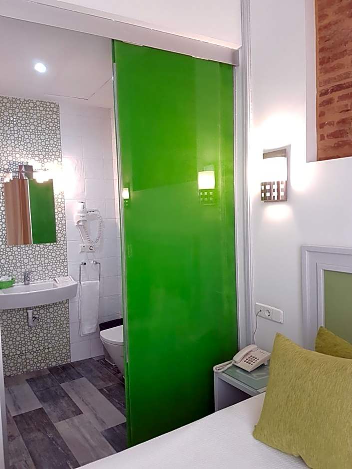 Hotel y Apartamentos Doña Lola