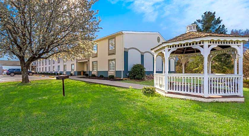 Quality Inn Farmville