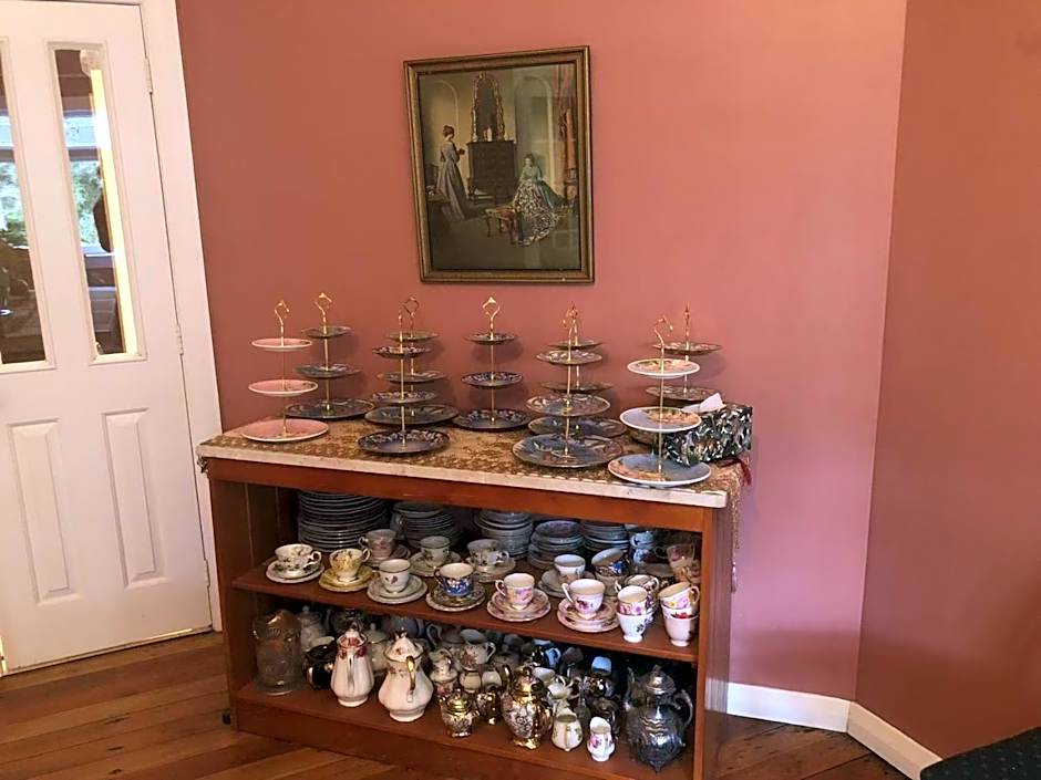 English Cherry Tree Manor