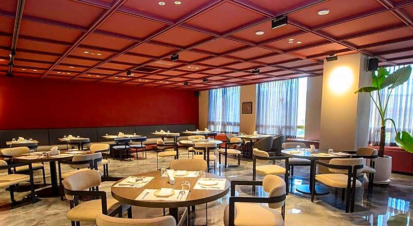 Ramada Plaza by Wyndham Chungjang