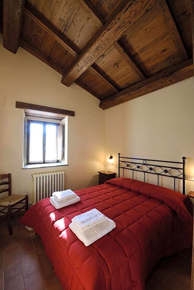 Borgotufi Albergo Diffuso