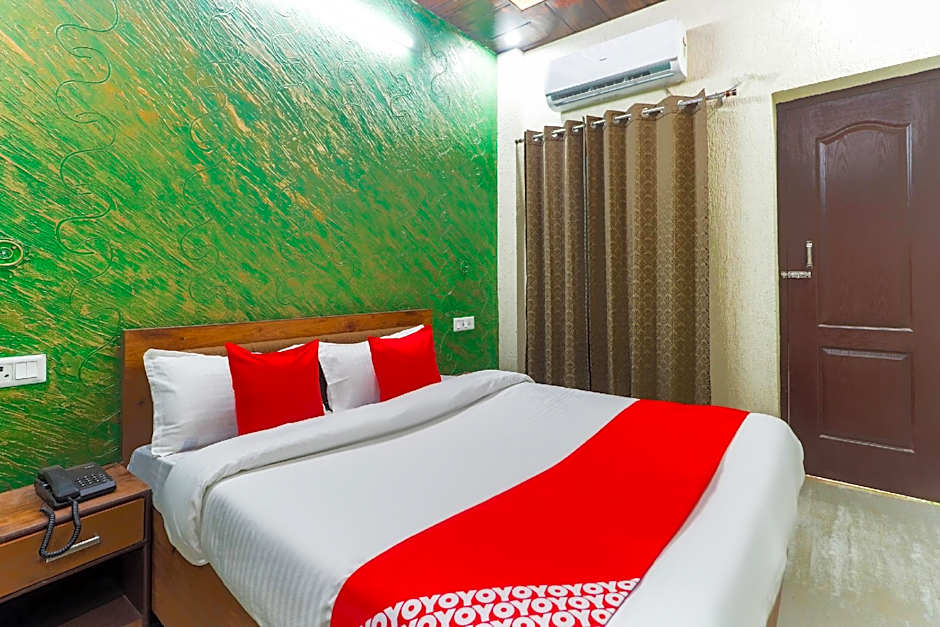 Hotel O Dev Raj