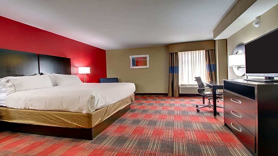 Holiday Inn Express & Suites Jackson Downtown - Coliseum