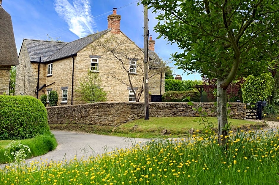 Brook Farm Cottage