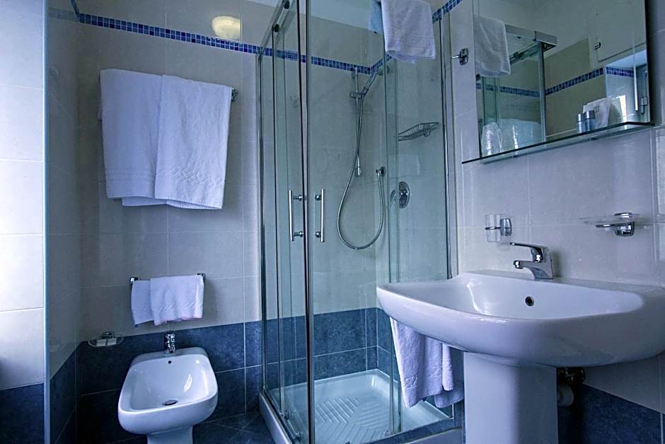 Hotel Adriano