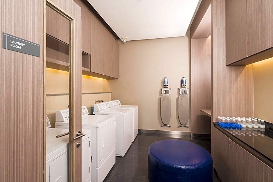 Holiday Inn Express Bangkok Siam By IHG