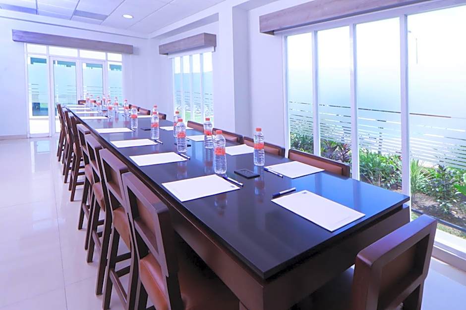 Holiday Inn Express Manzanillo By IHG