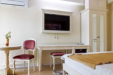 Double Room with Extra Bed