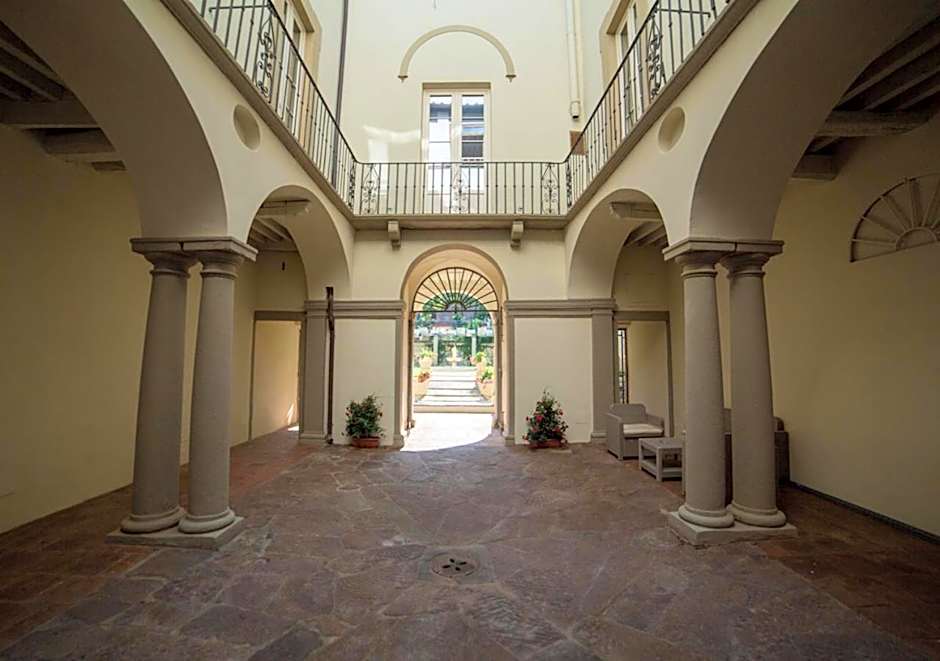 LUCUS Exclusive Bed and Breakfast